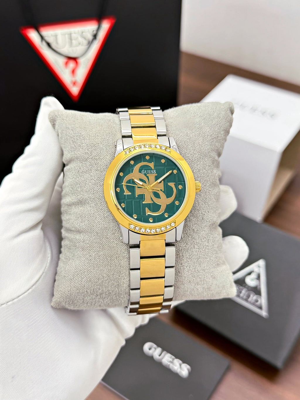 Guess Annette For Her